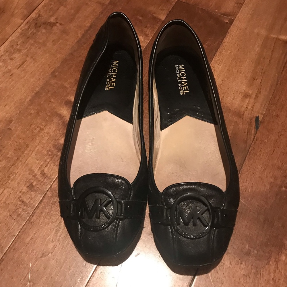 Like new Michael Kors flats